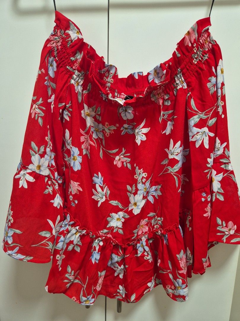 H&M red floral off shoulder blouse (Category: Blouses) located in Antipolo. Submitted by declutteringkingking (Listing ID 1412005456, Image 2). Description: H&m red floral off shoulder top perfect for summer parties or dressy occasions .