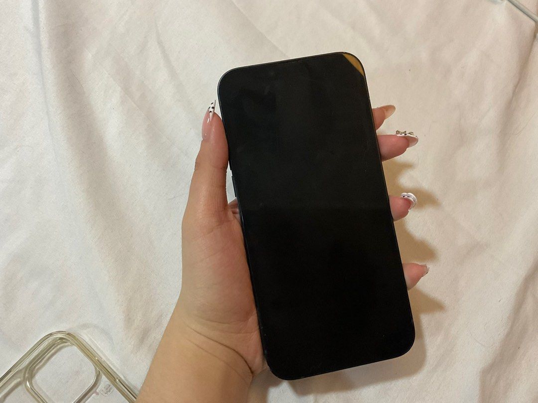 iphone 14 plus 256 gb (Category: iPhone 14 Series) located in Quezon City. Submitted by mailseanne (Listing ID 1412046130, Image 2). Description: └➤ #0312sellse。🗯 ─────┐ ˚ ༘♡ wts • lfb 𐚱 iphone 14 plus 256gb ▭ cubao, qc ▭ 26,000 ▭ good condi ▭ 81% BH ▭ NTC Variant pls help rt! t. wts lfb ph blackpink bts seventeen jungkook jennie rosie jisoo lisa.