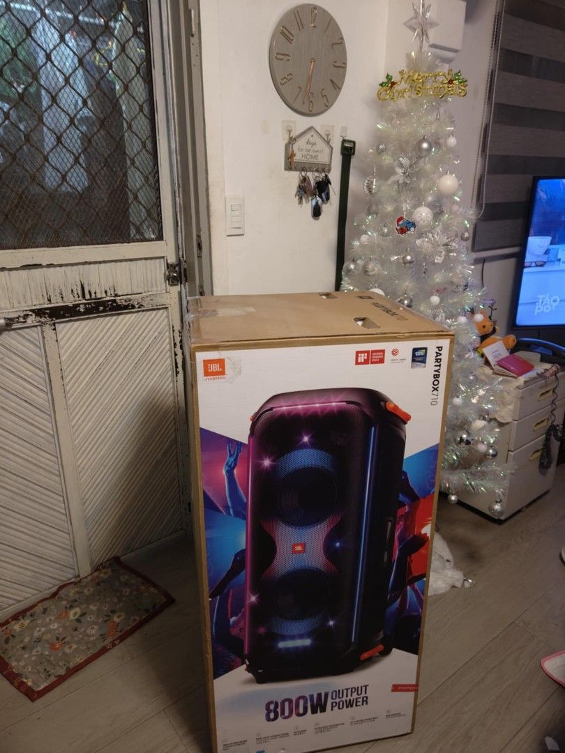 JBL 710 bought december 26 (Category: Soundbars, Speakers & Amplifiers) located in Cavite. Submitted by aikatot (Listing ID 1412136361, Image 2). Description: Bought it december 26 2025 for 44k.Masyado malaki and malakas na sounds. Di kaya ung dagundong ng bahay namen.Used once. Pamigay price. Willing to swap to 320 basta white..