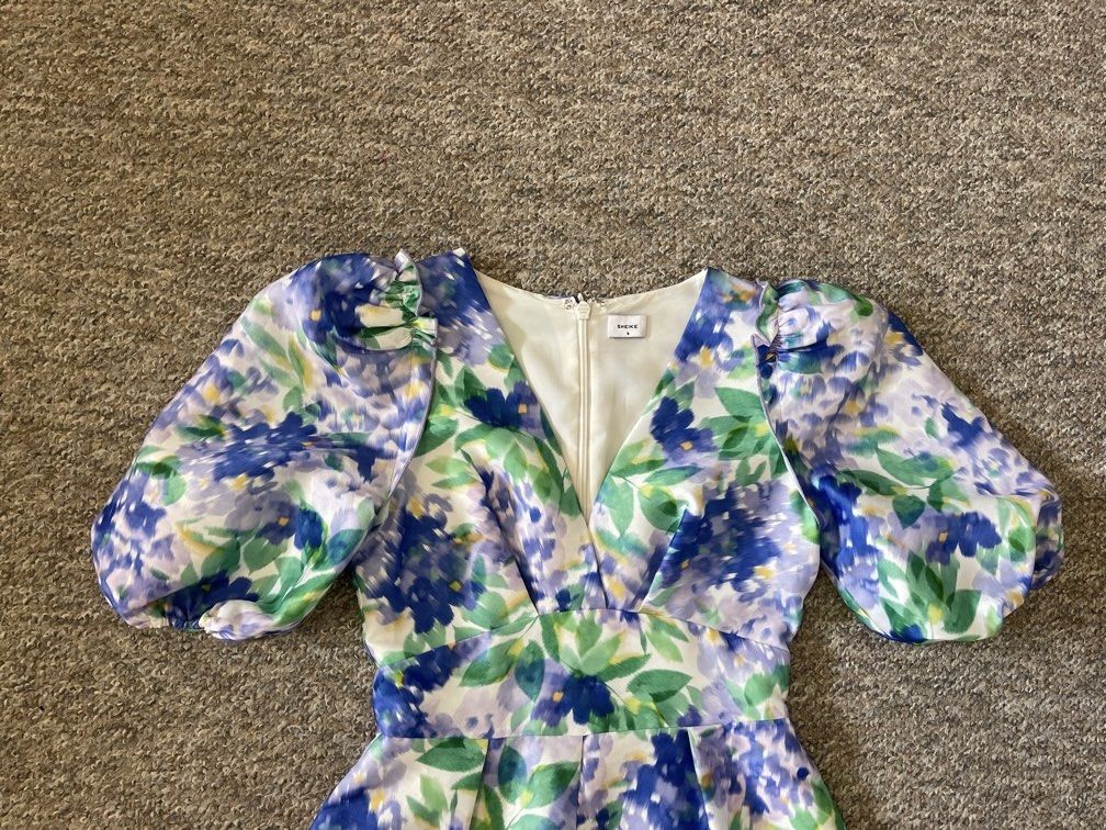Jumpsuit (Category: Women's Clothes) located in Liverpool. Submitted by amraluckett (Listing ID 1412136396, Image 3). Description: Sheike Jumpsuit Size 8.