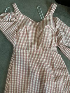 (Category: ) located in . Submitted by pickingdaisies (Listing ID 1411973903, Image 1). Description: .