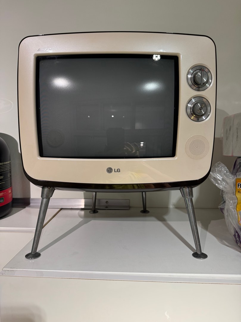 LG Retro TV Vintage Design, TV & Home Appliances, TV & Entertainment — free download