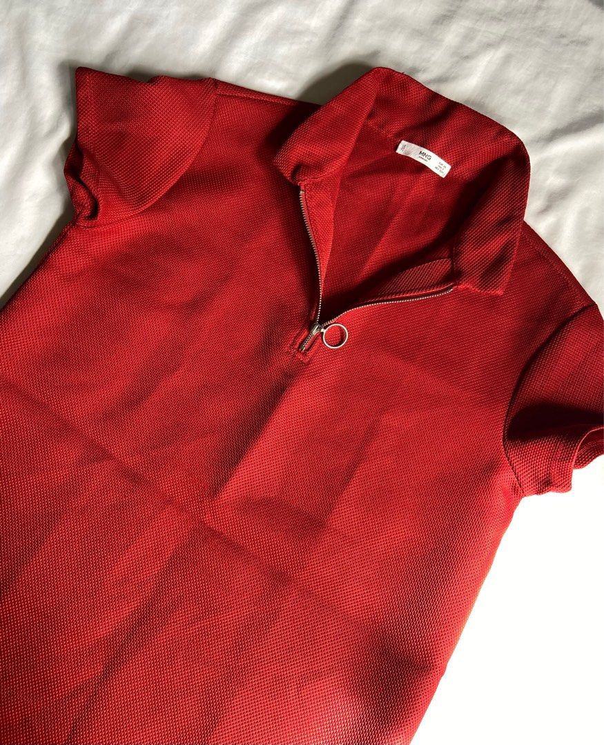 Mango Red Textured Mini Dress (Category: Dresses) located in Bulacan. Submitted by thriftbin (Listing ID 1412119315, Image 3). Description: AVAILABLE bust 32" length 31" No when worn pic ‼️Fixed price *ONLY OFFER IF SURE BUYER ship via J&T / sdd loc: bulacan.