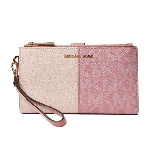 (Category: ) located in . Submitted by dresserhackph (Listing ID 1411997426, Image 1). Description: .