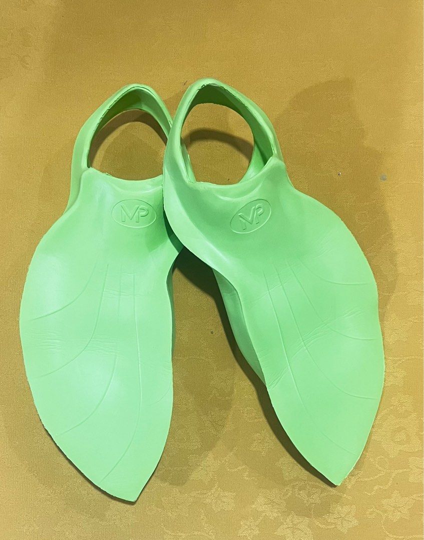 MP Michael Phelps Alpha-Pro Elite Training Fins (Category: Other Sports Equipment and Supplies) located in Tabaco. Submitted by edmarbron (Listing ID 1412071429, Image 3). Description: Level up your swim training with these Alpha-Pro Elite Training Fins by Michael Phelps—designed for power, speed, and proper kick technique. Condition: • ✅ Unused / Not worn (selling due to wrong size) • ✅ Fins are in excellent condition • ⚠️ Box has a tear (cosmet