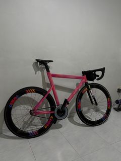 (Category: ) located in . Submitted by fixieginas (Listing ID 1412127819, Image 1). Description: .