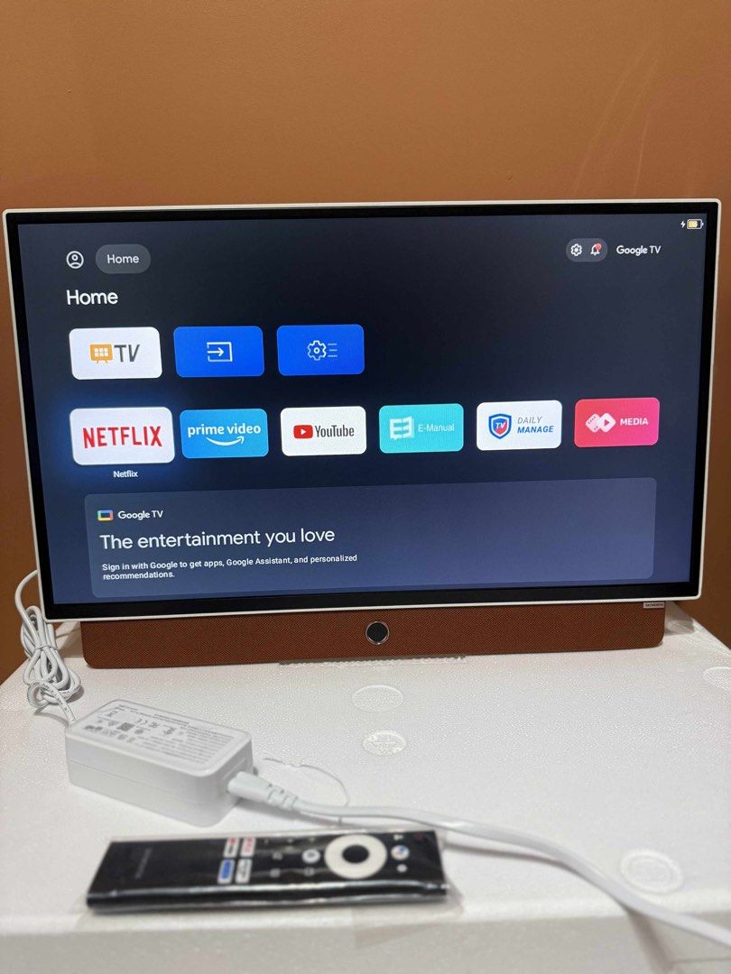 Portable TV Skyworth 24" Google (Category: TV) located in Cainta. Submitted by chickenmamidoodle (Listing ID 1412001895, Image 3). Description: Brandnew skyworth portable tv 12,500php Onhand Can do meet up Good for camping.