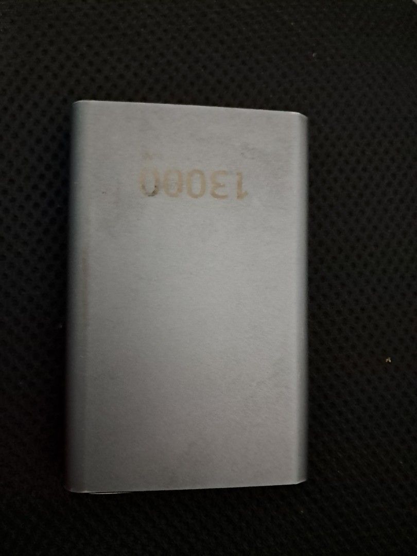 Powerbank Huawei 13000 mah (Category: Other Gadgets) located in Cainta. Submitted by ceejay.lim (Listing ID 1411994865, Image 1). Description: Powerbank Huawei 13000 mah grey color.