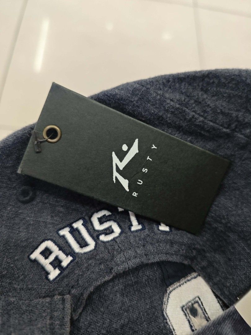 Rusty Surf Cap🏄 (Category: Caps & Hats) located in Tarlac. Submitted by skatebored (Listing ID 1412084820, Image 2). Description: BRAND NEW AUTHENTIC NEW ARRIVAL.
