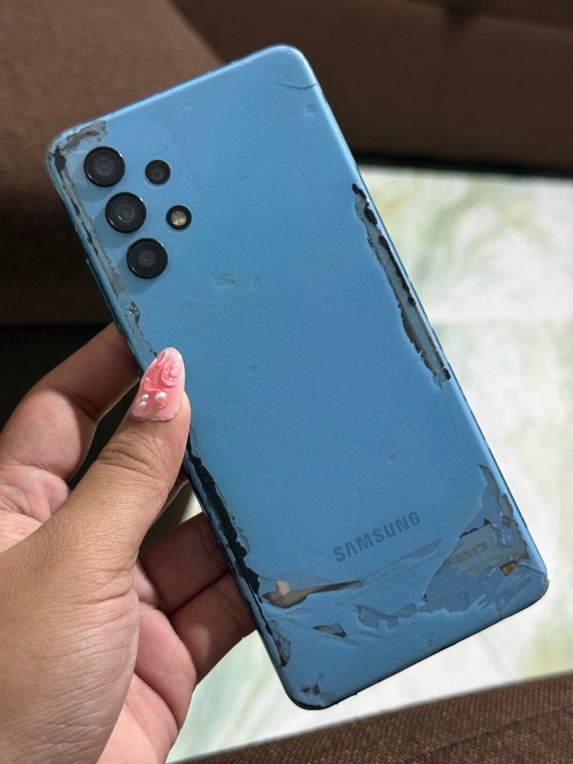 SAMSUNG GALAXY A13 LTE (Category: Samsung) located in Santo Domingo. Submitted by ligayacrochetcrafts (Listing ID 1412074127, Image 2). Description: still negotiable !! drop prices, for show lang yung price jan goods to sa mga nag aayos ng mga phones and all, pagkuhaan ng mga parts, kung ayaw niyo na ipaayos WORKING SIYA! pero ang issue is google locked, hndi kaya ipaayos. if napaayos yung google locked goods na goods pa rin for use. no inclusion