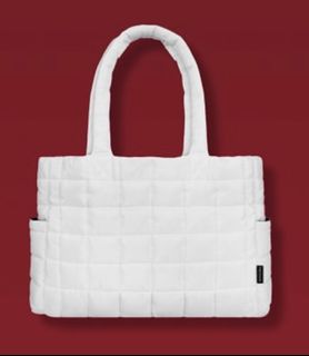 (Category: ) located in . Submitted by plonlineshop (Listing ID 1412013696, Image 1). Description: .