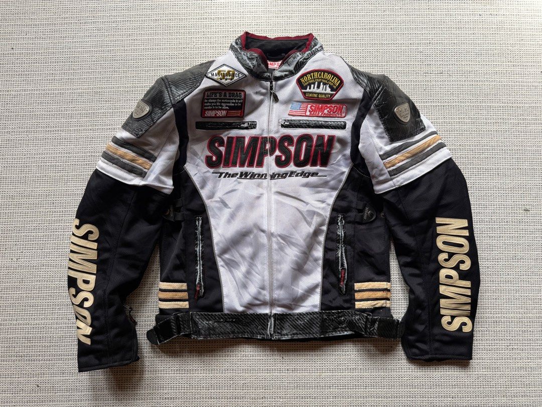 SIMPSONS RACING JACKET (Category: Coats, Jackets and Outerwear) located in Tawau. Submitted by ahmad.s. (Listing ID 1411794721, Image 1). Description: Condition 8/10 Size on tag L fit M Protector belakang/bahu/siku masih cun 📌defect pada lapisan karbon (terkupas).