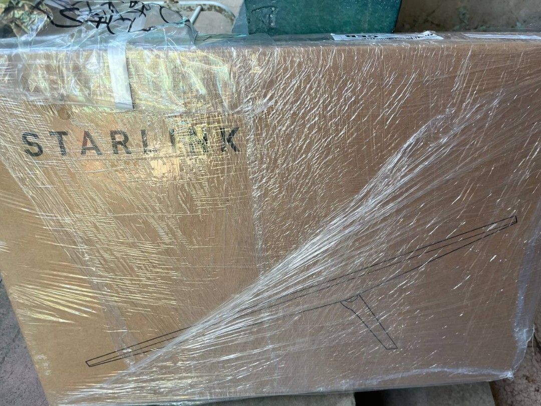 Starlink Satellite Internet Kit (Category: Other Gadgets) located in Cebu City. Submitted by supermoonstarr (Listing ID 1412137547, Image 1). Description: For Sale Starlink Gen3 V4 Sealed (5pcs available) 20k each. with account, changeable email. Not yet activated ang 1 month free internet trial. Meet up within Cebu.
