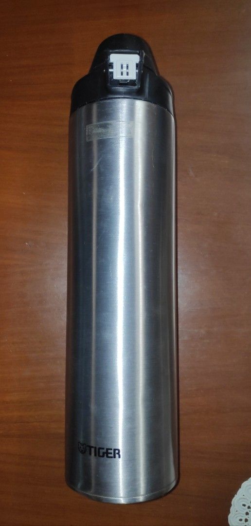 Tiger Tumbler (Category: Water Bottles & Tumblers) located in Quezon City. Submitted by j.c.declutter (Listing ID 1411970740, Image 3). Description: From Japan Original Price : 2500.