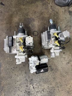 (Category: ) located in . Submitted by rotorautosg (Listing ID 1411978168, Image 1). Description: .