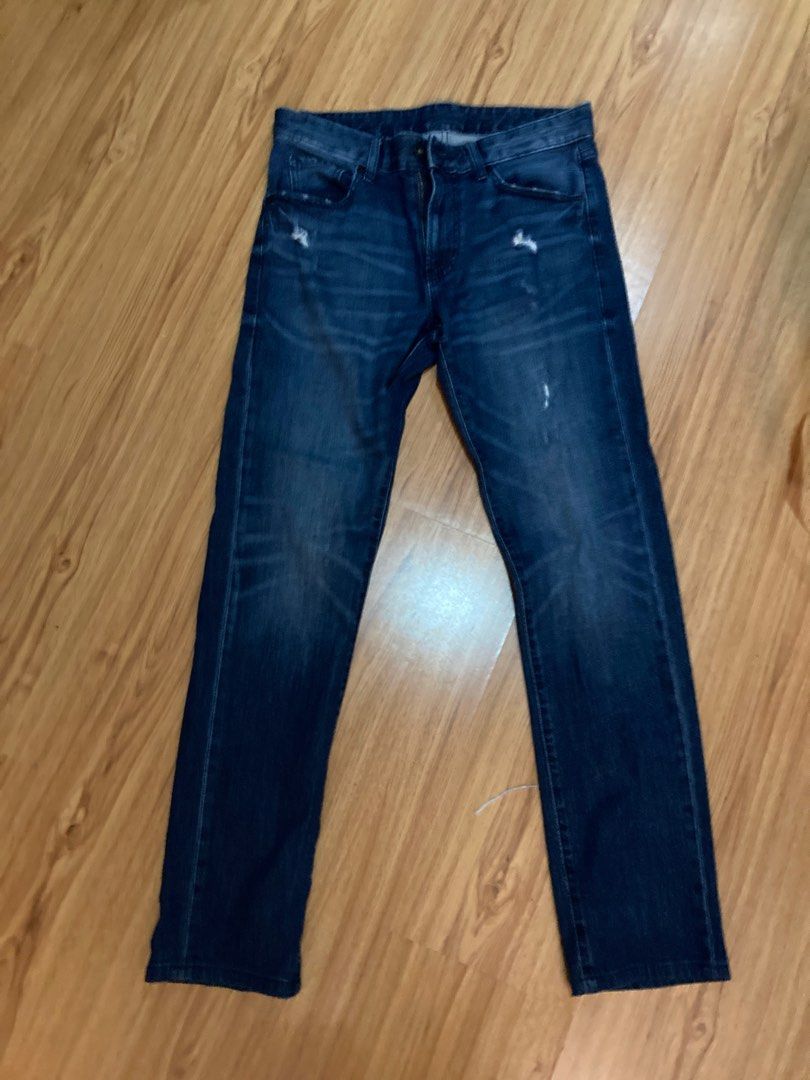 Uniqlo Jeans (Category: Jeans) located in Pasig City. Submitted by cmdrod303 (Listing ID 1411988873, Image 1). Description: Distressed Slightly skinny fit 29cm waist on tag RFS: doesn’t fit anymore. .