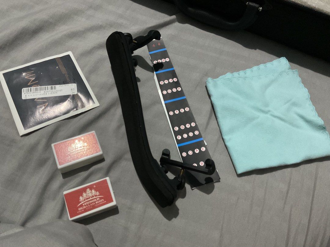 Violin Set (Category: Musical Instruments) located in Cabanatuan. Submitted by eihcin (Listing ID 1412094507, Image 3). Description: 4/4 violin price is negotiable see pic for inclusions RFS: need money MOP: Gcash Courier: J&t and LBC only Shipping c/of buyer .