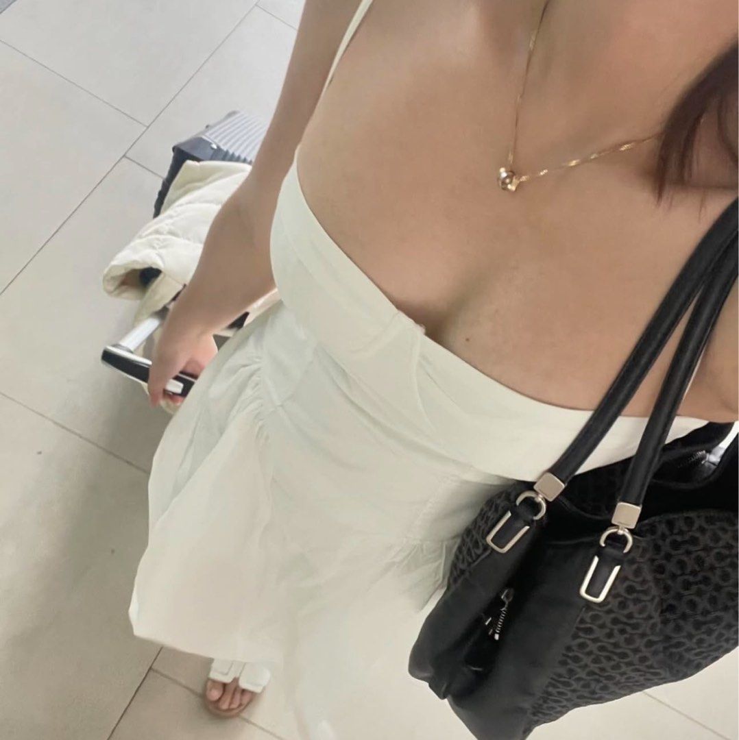 White Corset Flowy Dress (Category: Dresses) located in Bacoor. Submitted by officialchadaph (Listing ID 1412064411, Image 2). Description: - USED ONCE - White midi dress - Corset-style bodice - Sweetheart neckline - Spaghetti straps - Lightweight fabric - Ideal for summer or special occasions.