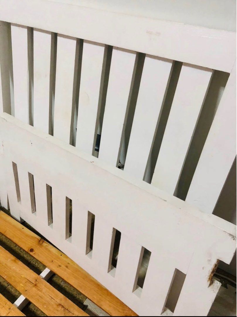 Wooden single Bedframe for sale (Category: Bed Frames & Mattresses) located in Pasig City. Submitted by mikhaelacollection (Listing ID 1412040397, Image 2). Description: Heavy wood With signs of usage. Pwede rin i-repaint Location: Pasig.