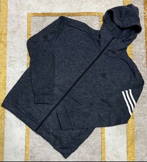 (Category: ) located in . Submitted by blackthriftstore (Listing ID 1412278522, Image 1). Description: .