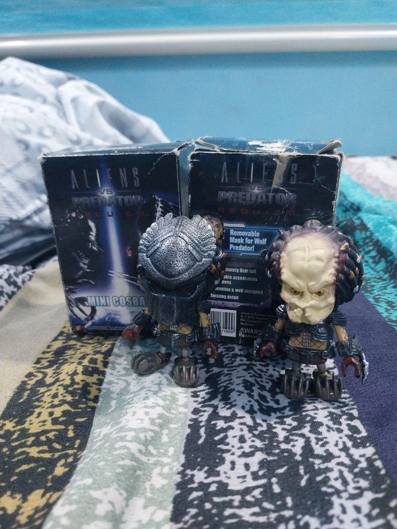 Aliens vs Predator Mini Cosbaby Figure Set (Category: Figurines & Statues) located in Paombong. Submitted by boxoftoys01 (Listing ID 1412282974, Image 1). Description: - Collectible Aliens vs Predator Mini Cosbi figure - Removable mask and added face custom detail on the right predator - both have damage on left arm but was repaired and still poseable - Comes in its original box - Complete Accessories - Box shows some wear and tear - Delivery can