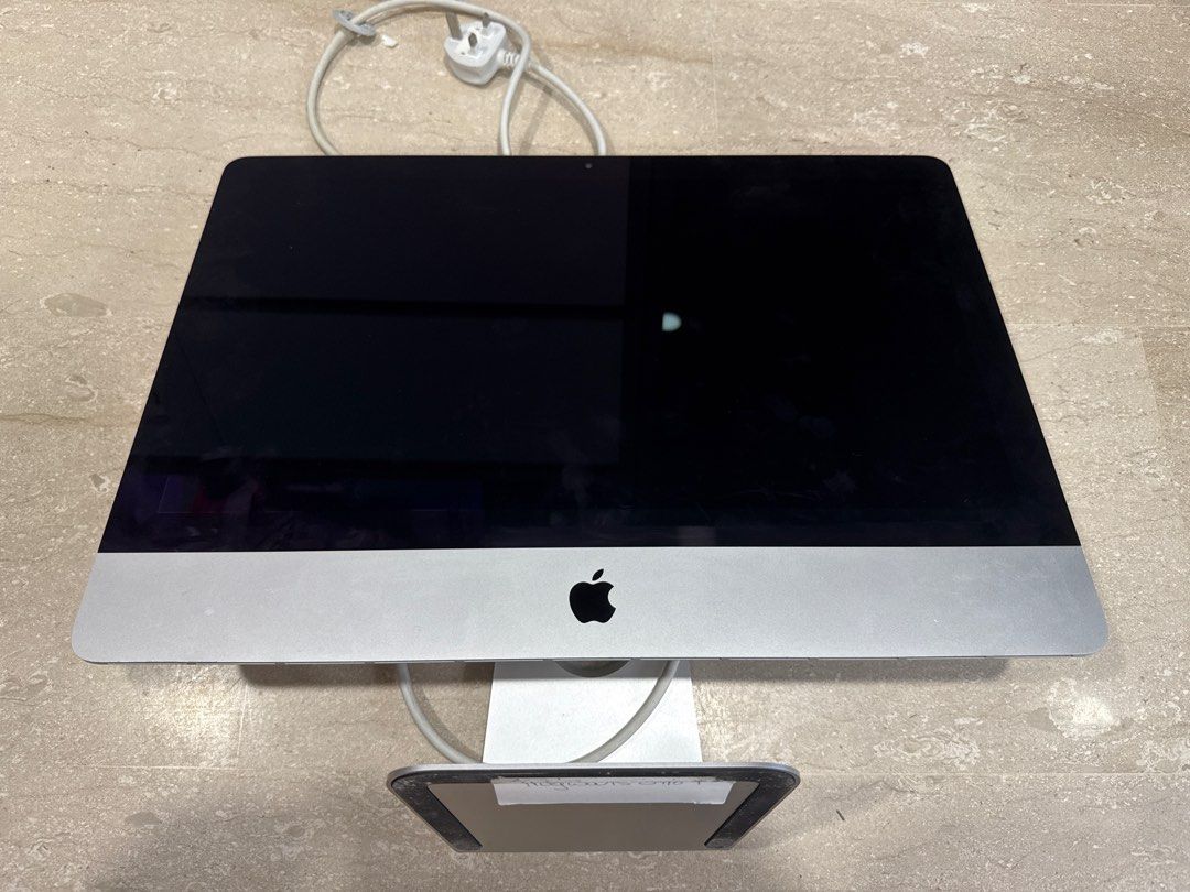 Apple iMac Desktop Computer65561096093826110