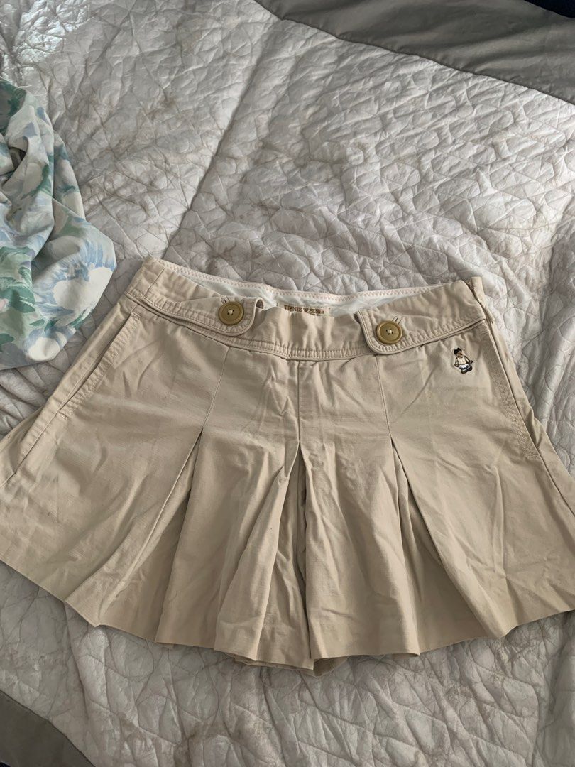 Beige Skort (Category: Skirts) located in Manila. Submitted by decluttersbyn (Listing ID 1412167829, Image 1). Description: .