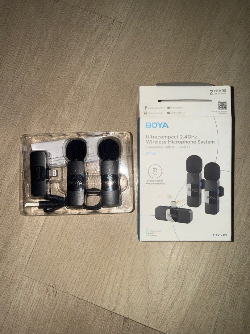 BOYA BY-V2 Ultracompact Wireless Microphone System