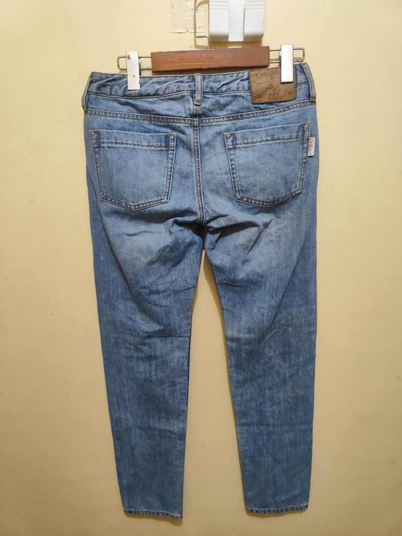 Cath Kidston Jeans (Category: Luxury Apparel) located in Paniqui. Submitted by arlenepari29210 (Listing ID 1412312608, Image 2). Description: - Cath Kidston light wash jeans - Red polka dot lining - Red stitching details - Leather patch at the back - Classic five-pocket design - Model: K-111 - Waist Size tape measure 30, Length 37 - Not stretchy - Sf c/o buyer.