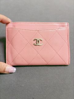 (Category: ) located in . Submitted by wardrobealwaysfull (Listing ID 1412278449, Image 1). Description: .