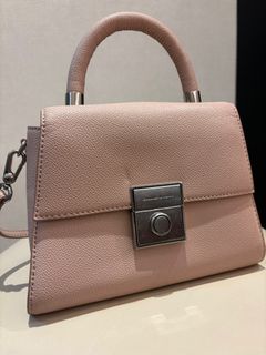 （分類：）位於 。 由 armani969 提交（商品編號 1412322247，圖片 1）。簡介： 。