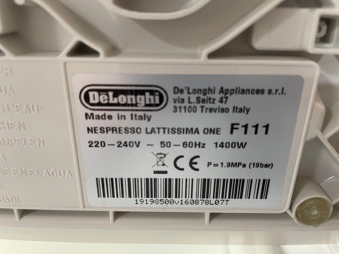 Máy Pha cà phê viên nén Nespresso DeLonghi Lattissima One EN500.BW