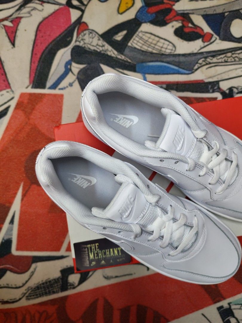 Ebernon Low Triple White (Category: Sneakers) located in Marikina City. Submitted by tm_harley (Listing ID 1412181775, Image 3). Description: 🎉2025 Year-end Sale! 🚨Ebernon Triple White Size 9 / 9.5 / 10 / 10.5 / 11 Men's Available ✅1,995 pesos each!! ❌4,295 SRP Send a DM for inquiries 📩 FB: Harley Villa FB Page: The Merchant - Kicks and Collectibles 📌Marikina City Location.
