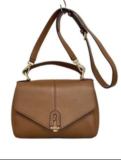 (Category: ) located in . Submitted by purse.vanity (Listing ID 1412201849, Image 1). Description: .