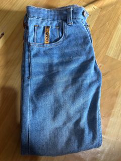 (Category: ) located in . Submitted by iamfab15 (Listing ID 1412176942, Image 1). Description: .