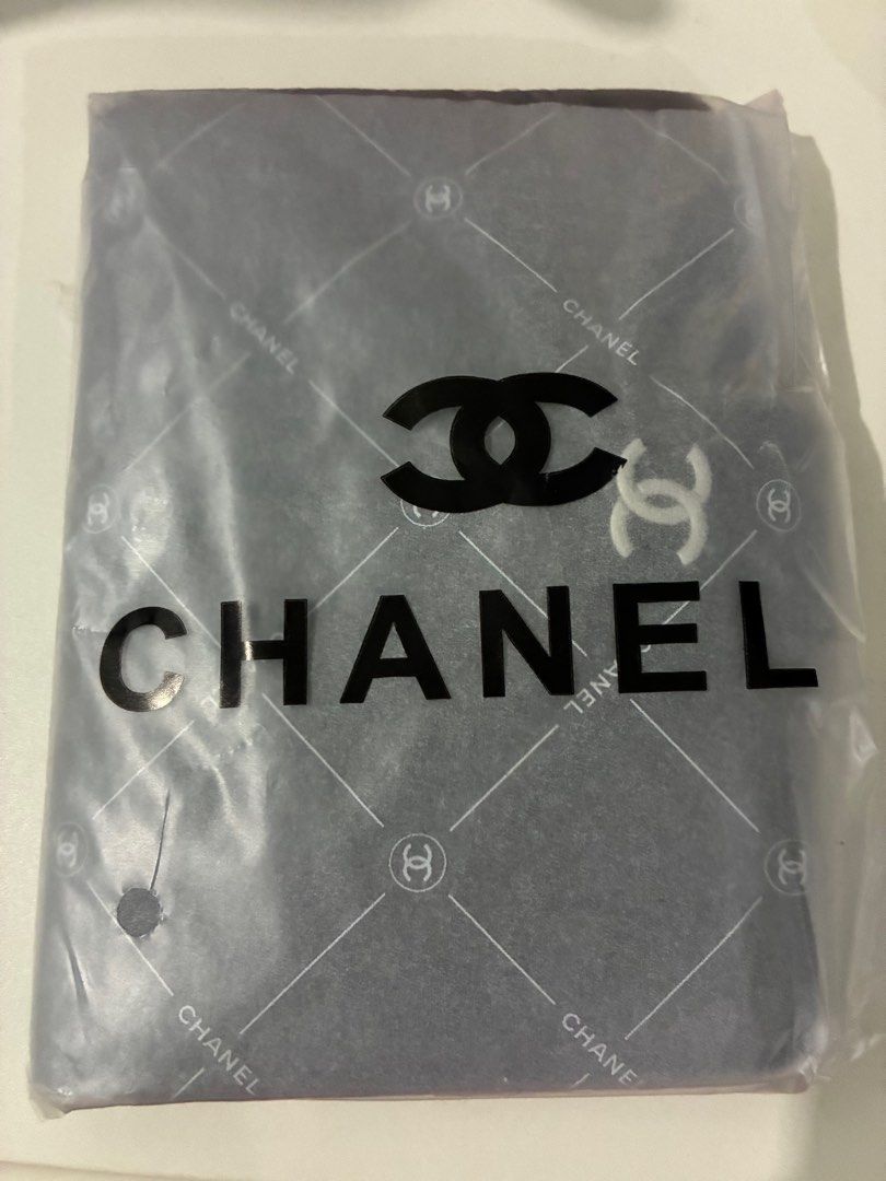 GWP Ch***el Quilted Wallet/Passport holder (Category: Luxury Accessories) located in Paranaque City. Submitted by lca520 (Listing ID 1412164800, Image 1). Description: -Gift With Purchase -Unused, no box - Authentic Ch***el wallet/passport holder - Black quilted exterior - Snap closure - Red interior - Multiple card slots - Clear ID window - Chanel logo visible - Made in Italy MOP:BPI, GCash.