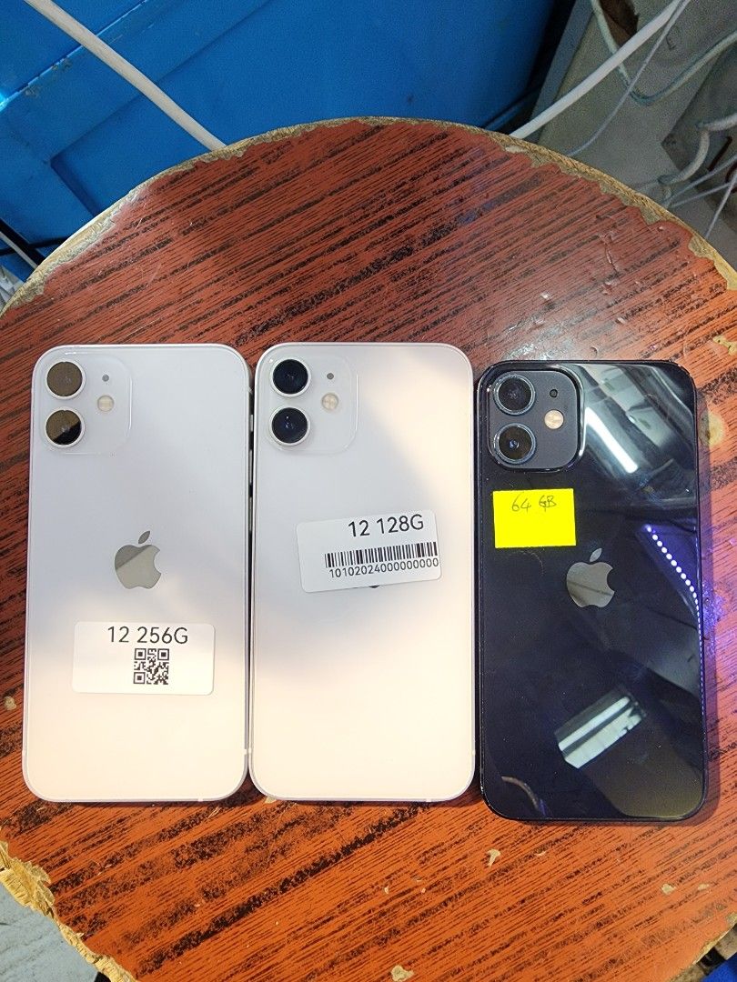 Iphone 12 mini （分類：iPhone 12 系列）位於 Hong Kong。 由 skyone_189 提交（商品編號 1412225558，圖片 1）。簡介： 港版 iphone 12 mini 64GB $1100 128GB $1300 256GB $1600。