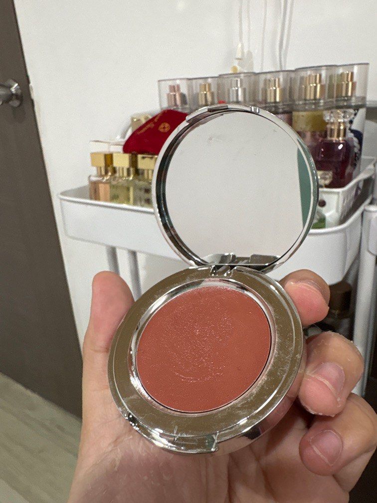 ISSY CREME CHEEK BLUSH (Category: Makeup) located in Cavite. Submitted by declutterawi (Listing ID 1412220622, Image 2). Description: - shade slap - very pigmented - swatched only.