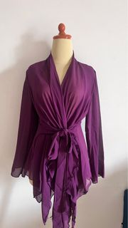 (Category: ) located in . Submitted by zr_wardrobe (Listing ID 1412209570, Image 1). Description: .