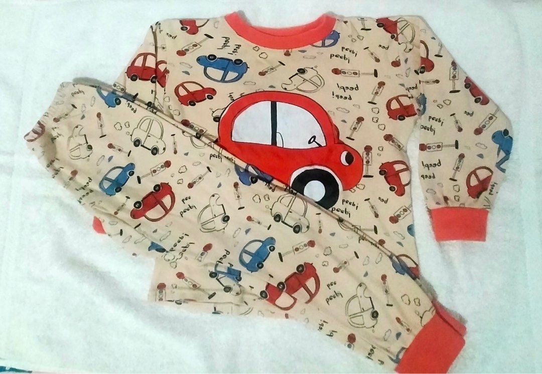 Kids Pajama Set| diff characters | Cotton (Category: Babies & Kids Fashion) located in Quezon City. Submitted by dmbchic (Listing ID 1412326453, Image 3). Description: 80 each pair only Fit 3-4 yo baby boy Preloved pajamas What u see is what u get.
