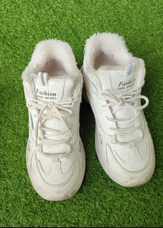 (Category: ) located in . Submitted by gingerrainbow (Listing ID 1412222415, Image 1). Description: .
