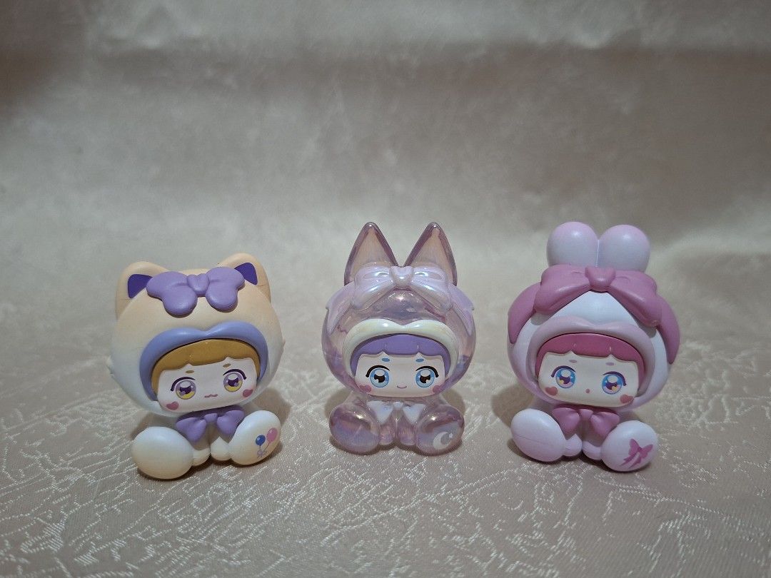LILI Dress up Mini Figures/Beans (Category: Designer & Blind Box Toys) located in Manila. Submitted by declutterthingz30 (Listing ID 1412259005, Image 1). Description: • 350 if set • 120 each except for electro (middle) for 150.