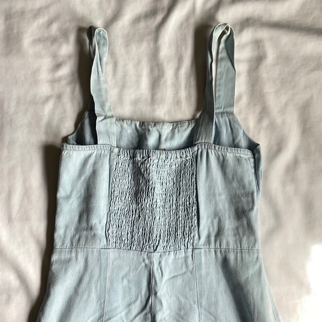 Mango Light Denim Smocked Midi Dress (Category: Dresses) located in Bulacan. Submitted by thriftbin (Listing ID 1412306532, Image 3). Description: AVAILABLE Size XS strechy fabric - smocked back bust 26" waist 25" length 39" (from underarm) No when worn pic ‼️Fixed price *ONLY OFFER IF SURE BUYER ship via J&T / sdd loc: bulacan.
