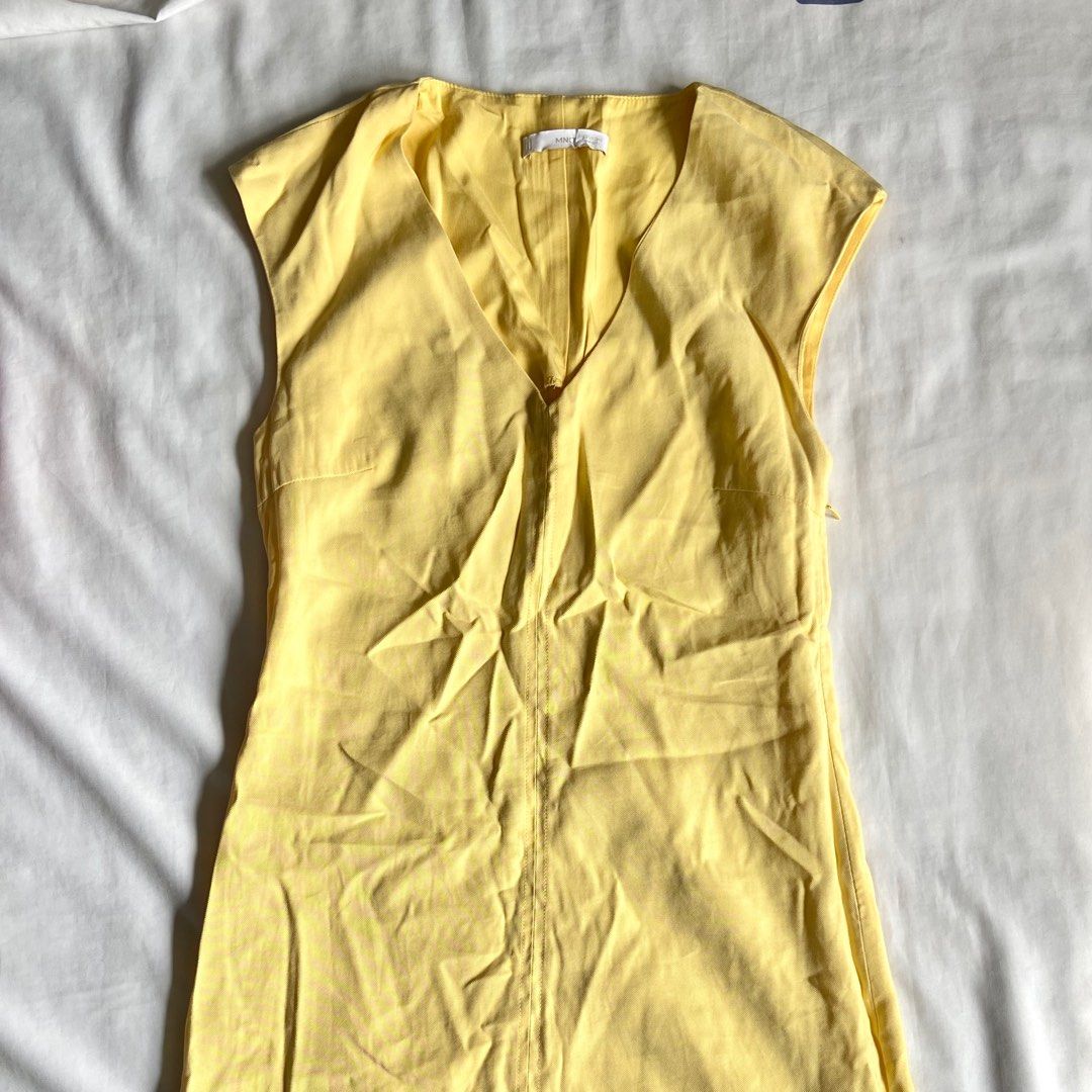 Mango Yellow Mini Dress (Category: Dresses) located in Bulacan. Submitted by thriftbin (Listing ID 1412305894, Image 2). Description: AVAILABLE Size XS with side zipper bust 29-30" length 31" waist 28" No when worn pic ‼️Fixed price *ONLY OFFER IF SURE BUYER ship via J&T / sdd loc: bulacan.