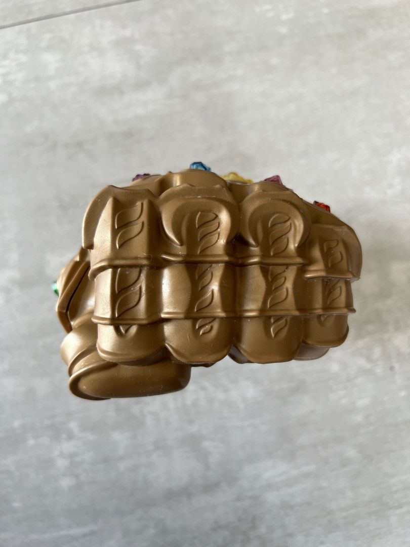 Marvel Avengers Infinity Gauntlet (Category: Western Merchandise) located in Quezon City. Submitted by cheskatan (Listing ID 1412308582, Image 3). Description: .
