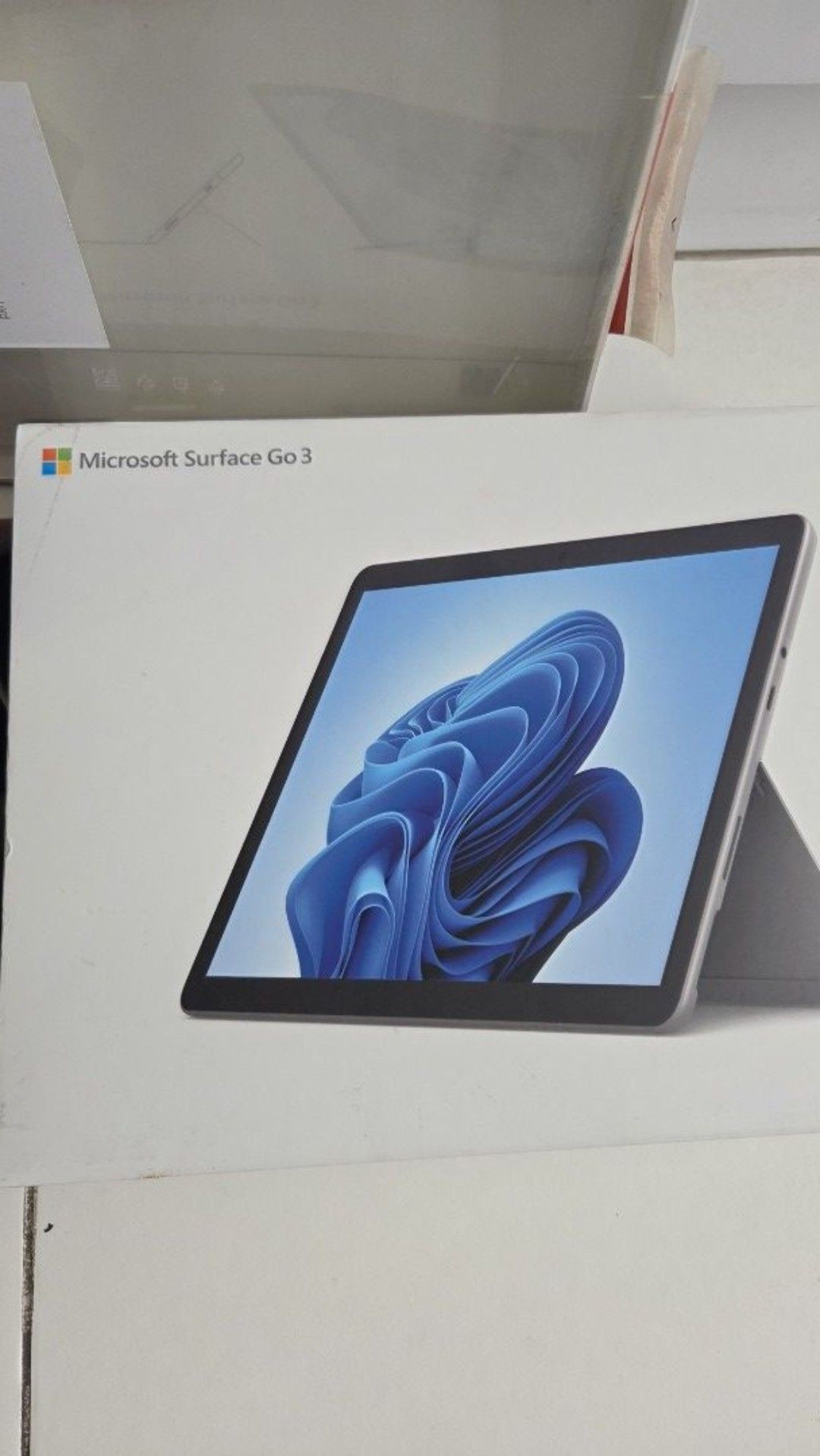 Microsoft Surface Go 3 Tablet65075936585731111