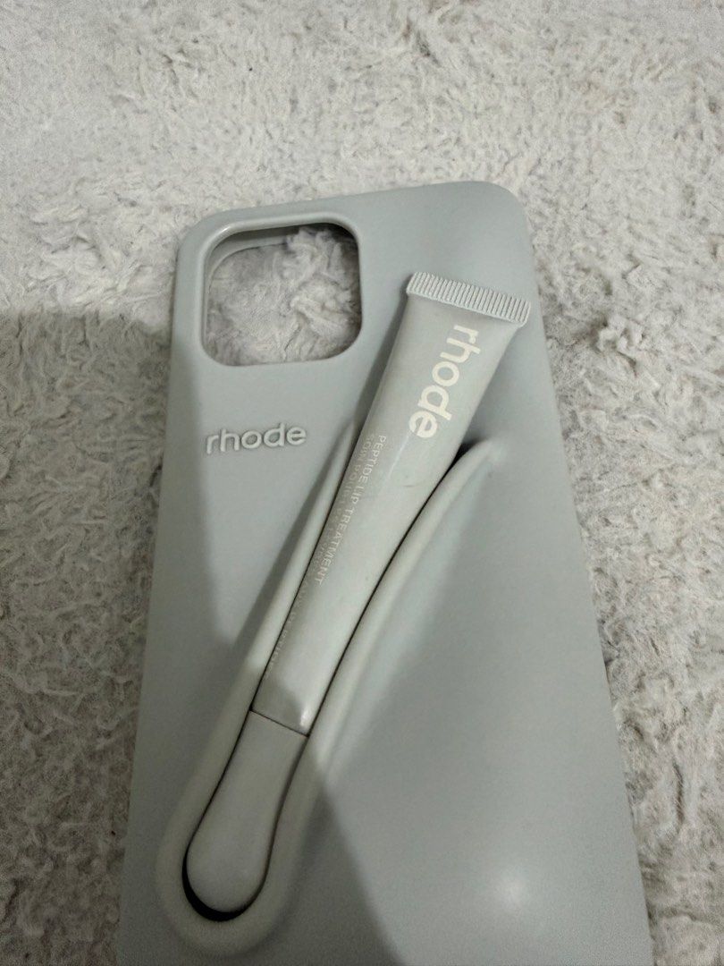 RHODE iPhone 15 pro max case / RHODE Lip Case (Category: Cases & Sleeves) located in Manila. Submitted by nini_archives (Listing ID 1412147772, Image 2). Description: .