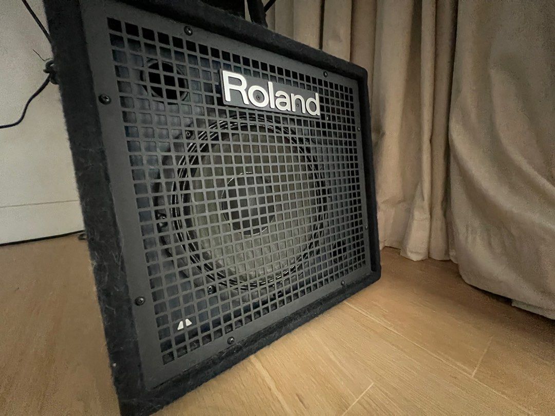 Roland Cube KC80 Keyboard Amplifier, Hobbies & Toys, Musical ...