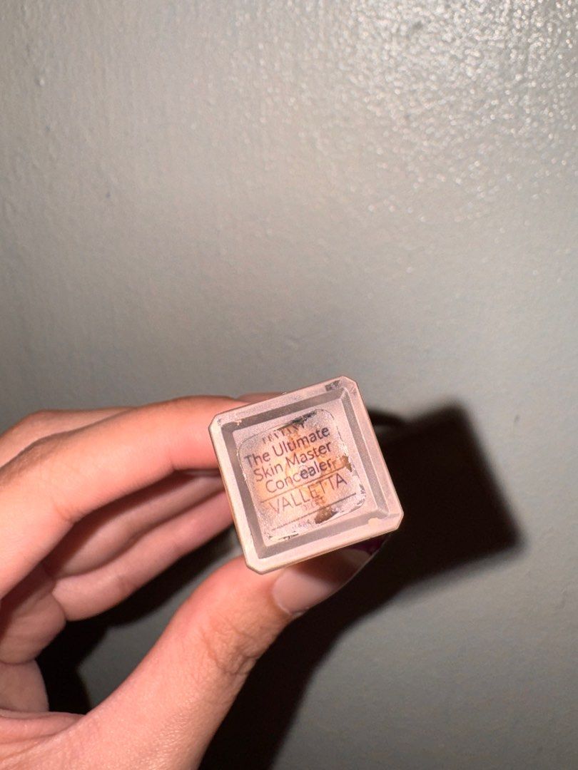 Teviant Cosmetics Ultimate Skin Master Concealer - Valletta (Category: Makeup) located in Manila. Submitted by saintd0ll (Listing ID 1412301007, Image 3). Description: FOR SALE: Teviant The Ultimate Master Concealer in the shade VALLETTA (Deep 1) - received this literally today, so i just swatched it once. - RFS: wrong shade - buildable AND with med-full coverage! OPEN FOR SWAP (Shade Ravello).