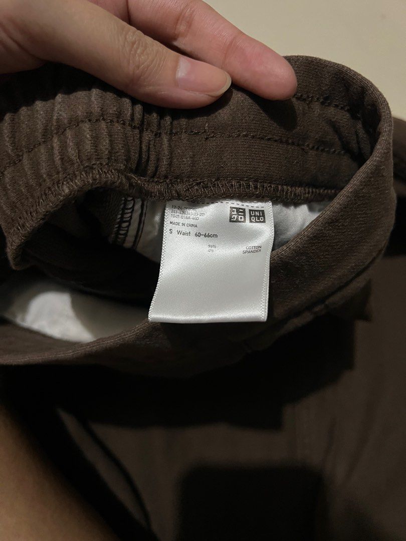 UNIQLO Brown Midi Skirt (Category: Skirts) located in Manila. Submitted by justlooking4clothes (Listing ID 1412321777, Image 2). Description: RFS doesn’t fit anymore. Used to be my fave skirt super comfy. Nice shade of brown.